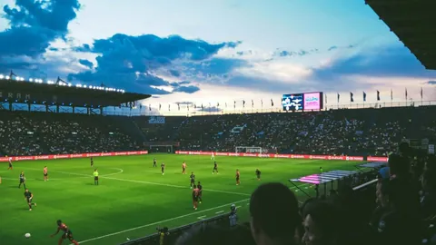 “[海报亮相]《名侦探柯南》第28部剧场版《独眼残影》海报发布引发热议”