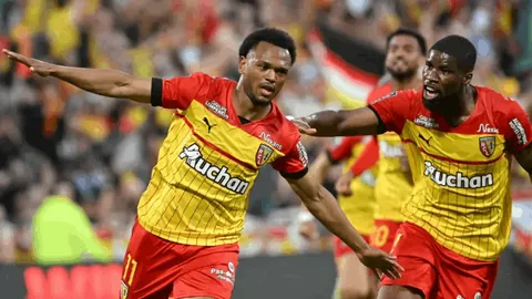 卡拉菲奥里今日将接受检查，查明膝盖损伤严重状况。